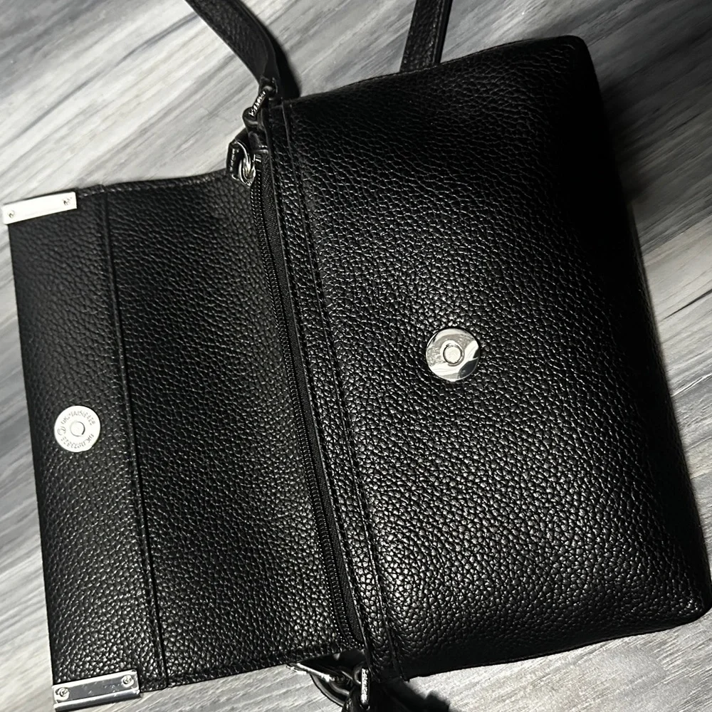 BNWOT Calvin Klein Foldover Flap Crossbody Bag - Picture 6 of 13